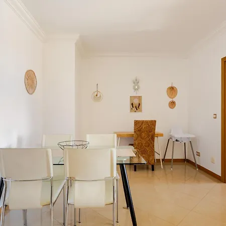 Daire Sea View Apartment, Ac, Wifi, Pool Albufeira