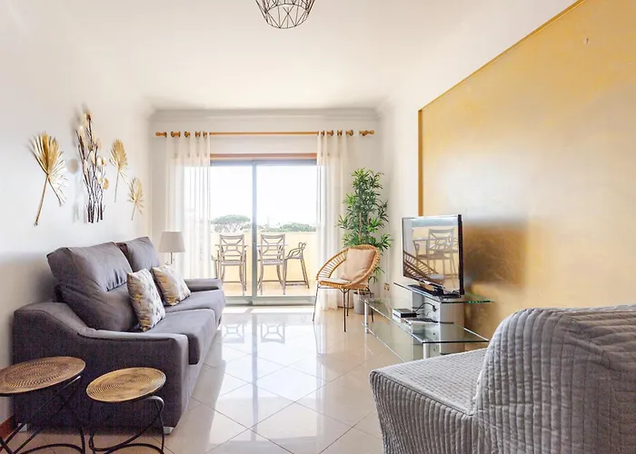 Sea View Apartment, Ac, Wifi, Pool Апартаменты