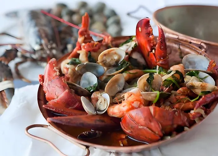 Апартаменты Sea View Apartment, Ac, Wifi, Pool *