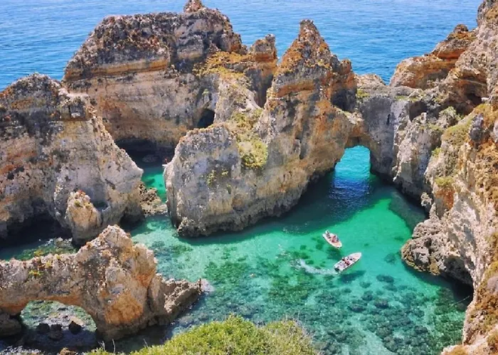 Апартаменты Sea View Apartment, Ac, Wifi, Pool *